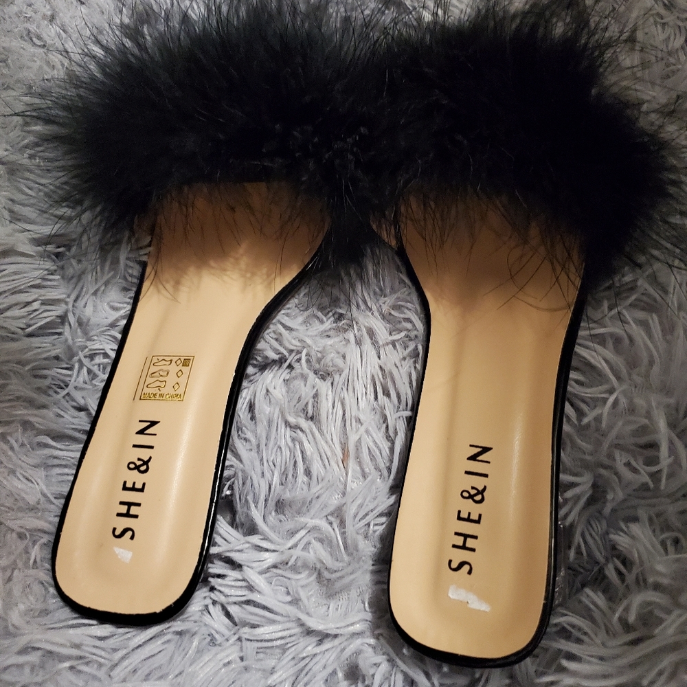 FAUX FUR SANDALS - Picture 4 of 4